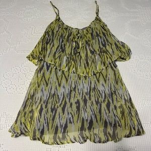 Adjustable straps. Built in bra. Fully lined. Yellow, grey, white